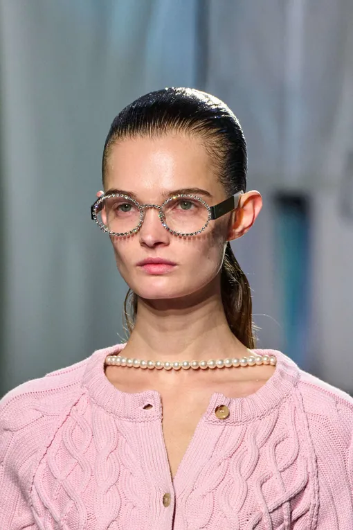 Moschino весна-лето 2025