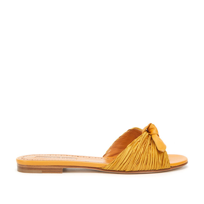 MANOLO BLAHNIK, 54 000 руб.