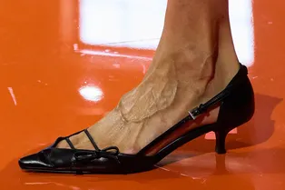 10 пар черных лодочек на любой случай