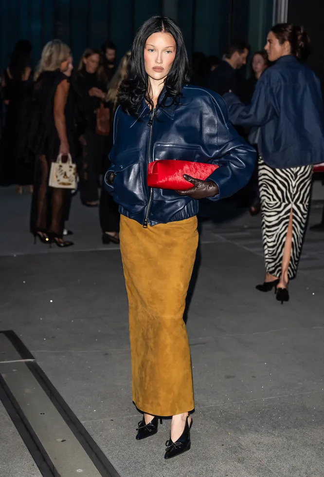 Мередит Даксбери Мередит Даксбери