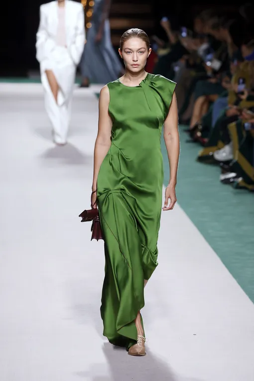 Victoria Beckham весна-лето 2025