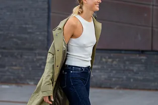 Модные джинсы на лето-2026: 40 предложений от российских и зарубежных брендов Модные джинсы на лето-2026: 40 предложений от российских и зарубежных брендов