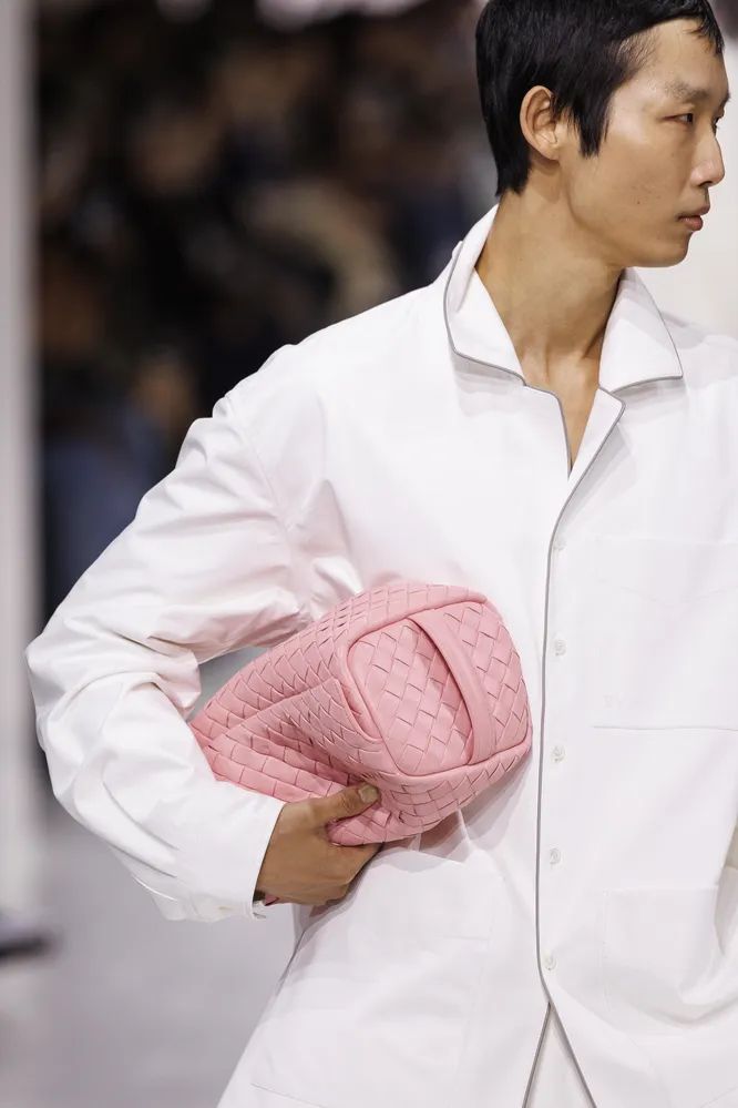 Bottega Veneta весна-лето 2026
