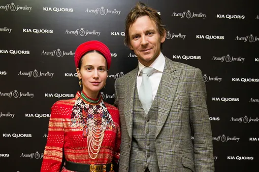 Celebrity Shopping в новом шоу-руме Петра Аксенова Celebrity Shopping в новом шоу-руме Петра Аксенова