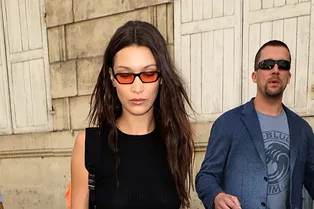 Белла Хадид выбирает минимализм: 21-летняя модель в Париже