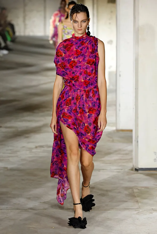 Dries Van Noten весна-лето 2023 Dries Van Noten весна-лето 2023
