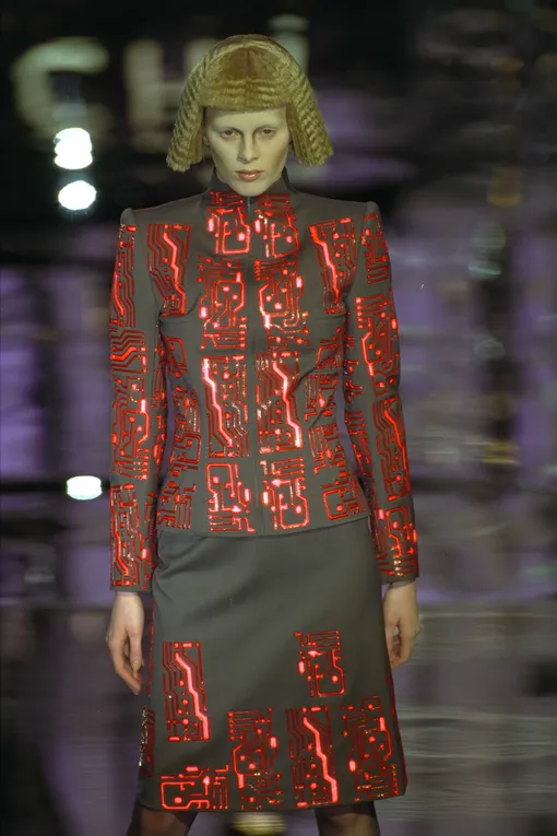 Givenchy осень-зима 1999