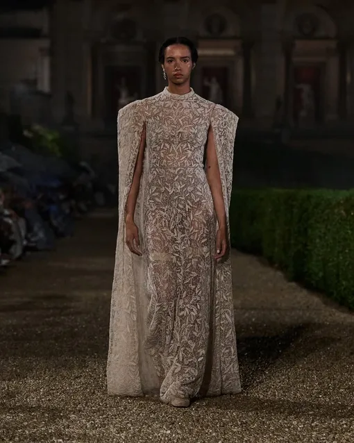 Последний показ Марии Грации Кьюри Christian Dior Cruise 2026, прошедший в Риме