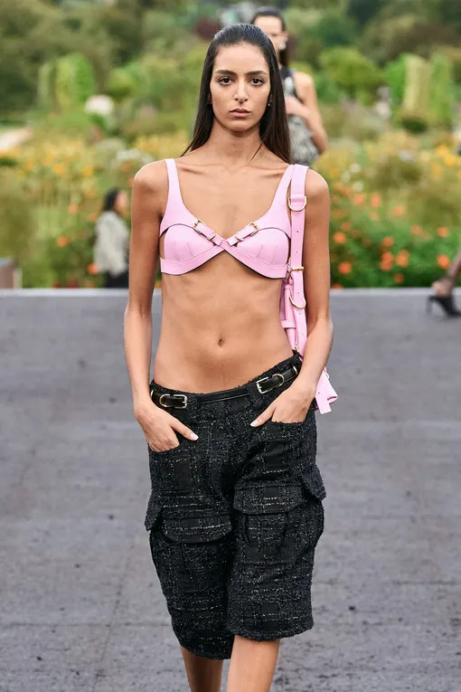 Givenchy весна-лето 2023