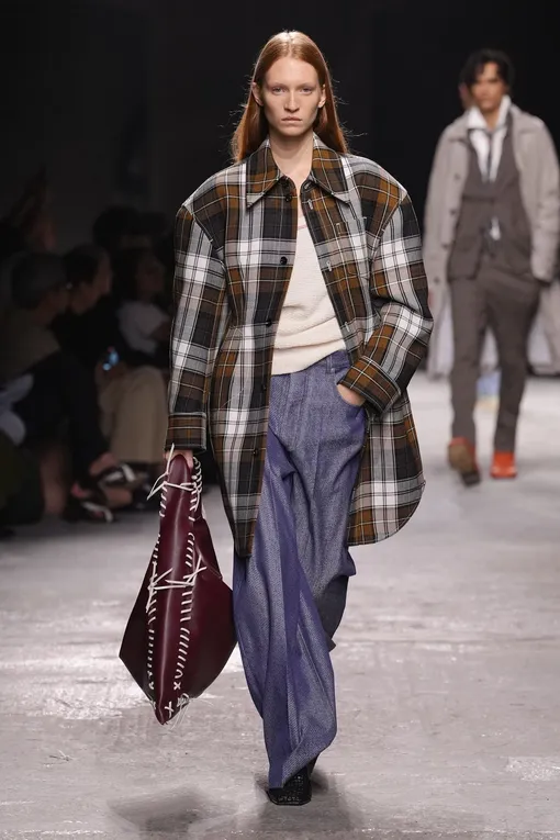 Bottega Veneta весна-лето 2025 Bottega Veneta весна-лето 2025