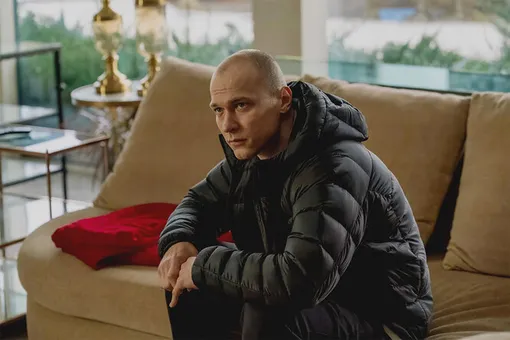 Кадр из фильма «Анора». Режиссер Шон Бейкер Кадр из фильма «Анора». Режиссер Шон Бейкер