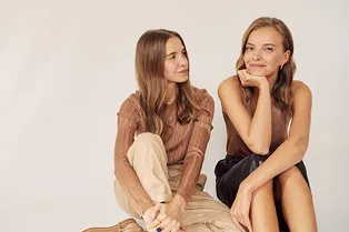 Машина времени: 12Storeez повторили съемку 5-летней давности в честь первого юбилея бренда