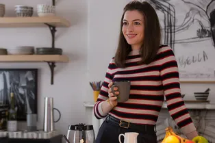 Энн Хэтэуэй резко ответила всем, кто критиковал или будет критиковать ее за лишний вес