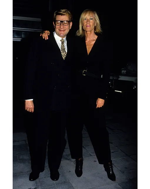 Ив Сен-Лоран и Бетти Катру в Париже, 1996 год