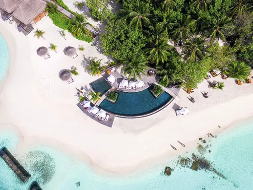 Constance Moofushi Maldives