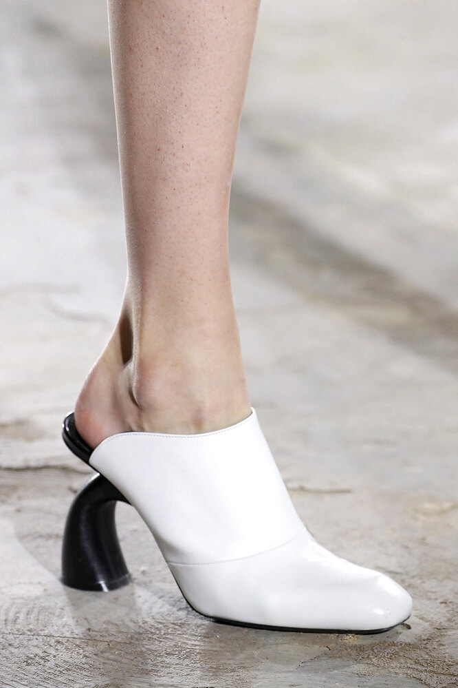 Dries Van Noten весна-лето 2023 Dries Van Noten весна-лето 2023
