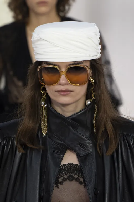Chloé весна-лето 2025 Chloé весна-лето 2025