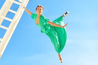 Алисия Викандер о жизни в Лиссабоне, отказе от Instagram* и работе с Николя Гескьером