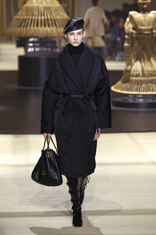 Christian Dior осень-зима 2024/25 Christian Dior осень-зима 2024/25