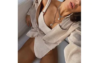 Он существует: фасон купальника, который стройнит всех