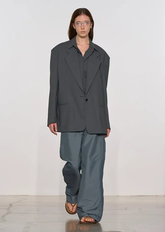 Calvin Klein весна-лето 2026 Calvin Klein весна-лето 2026