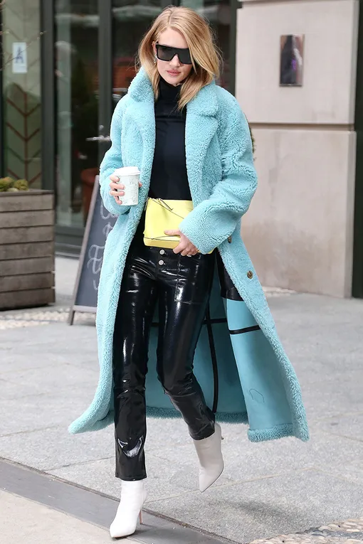 Роузи Хантингтон-Уайтли Роузи Хантингтон-Уайтли