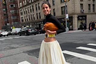 Никто не носит ремень так, как Леандра Медин: 6 идей от модной иконы Никто не носит ремень так, как Леандра Медин: 6 идей от модной иконы