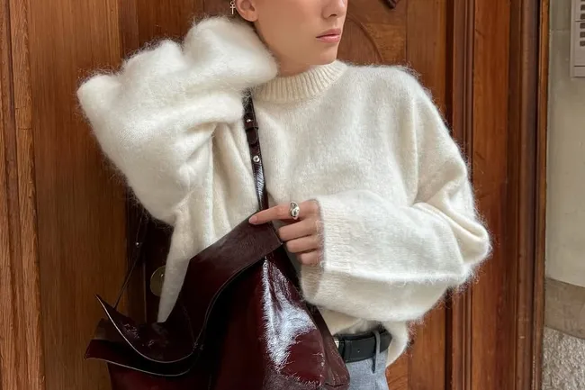 Свитер как теплые объятия: 5 уютных моделей из мохера