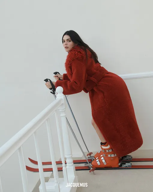 Рекламгая кампания Jacquemus Guirlande Рекламгая кампания Jacquemus Guirlande