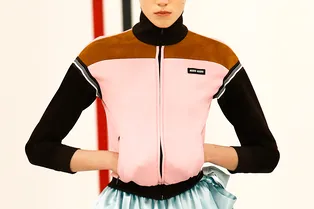 Для вечерних прогулок: 10 модных олимпиек в стиле ретро