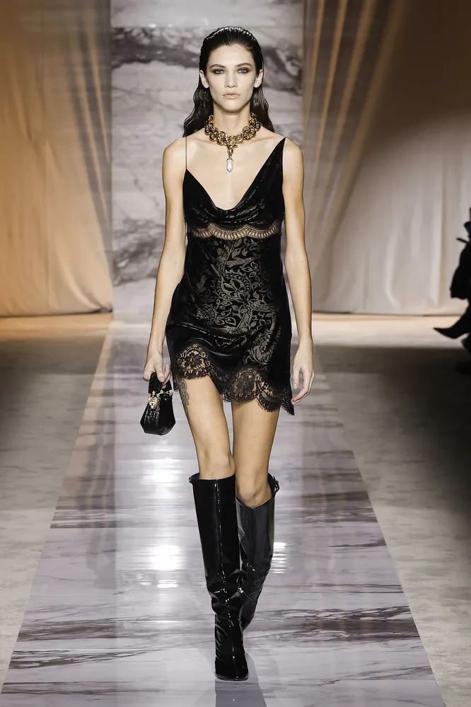 Roberto Cavalli осень-зима 2024/25 Roberto Cavalli осень-зима 2024/25