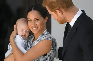 Семейный выход: Меган Маркл и принц Гарри с сыном Арчи в Кейптауне