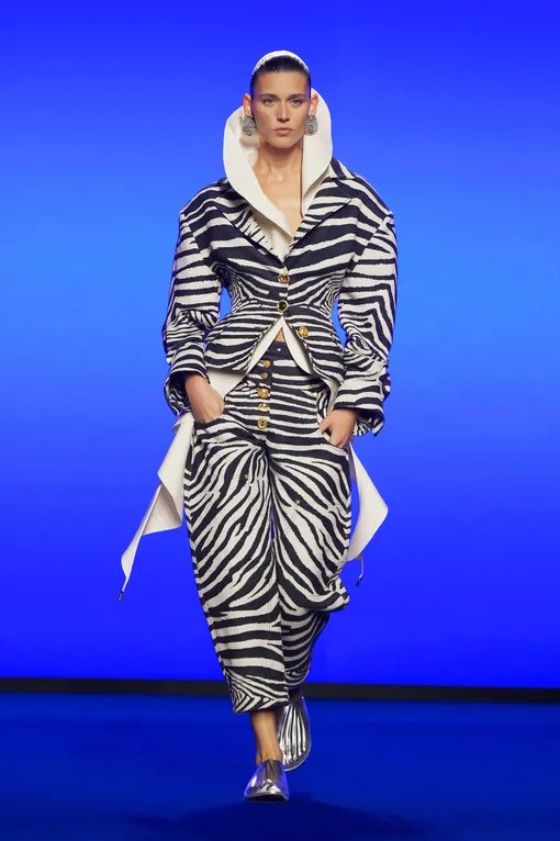 Schiaparelli весна-лето 2025