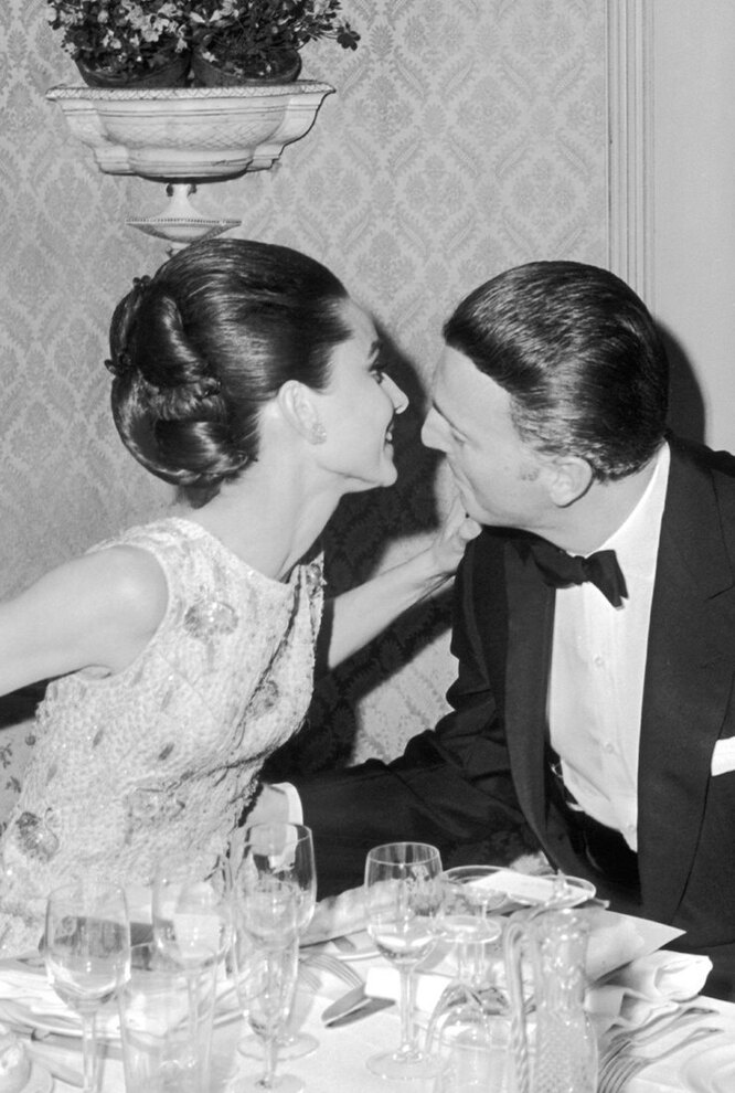 Одри Хепберн и Юбер де Живанши в Париже, 1964 год