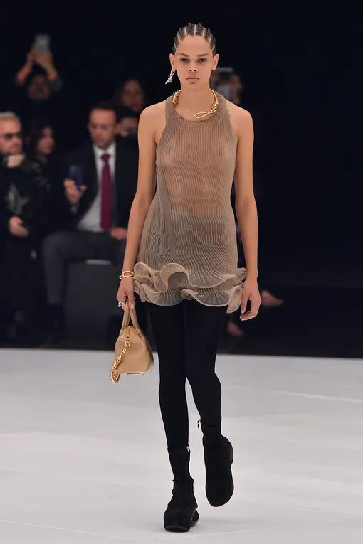 Givenchy весна-лето 2022 Givenchy весна-лето 2022