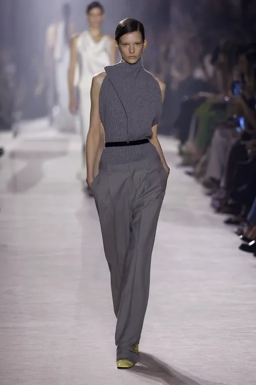 Victoria Beckham осень-зима 2025/26 Victoria Beckham осень-зима 2025/26