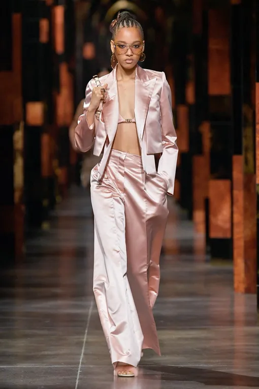 Fendi весна-лето 2022 Fendi весна-лето 2022