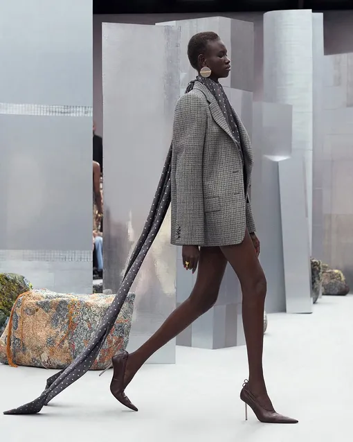 Acne Studios осень-зима 2025 Acne Studios осень-зима 2025
