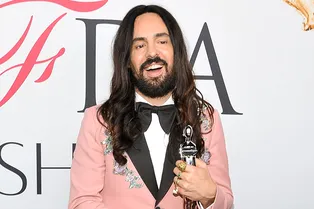 Совет модных дизайнеров Америки запустил голосование CFDA Fashion Awards — 2017 Совет модных дизайнеров Америки запустил голосование CFDA Fashion Awards — 2017