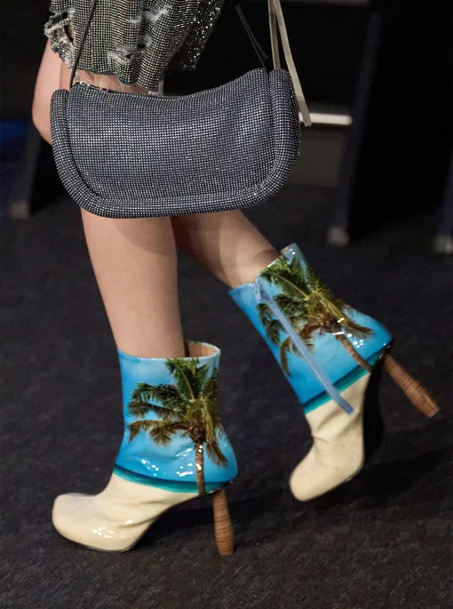 JW Anderson весна-лето 2023 JW Anderson весна-лето 2023
