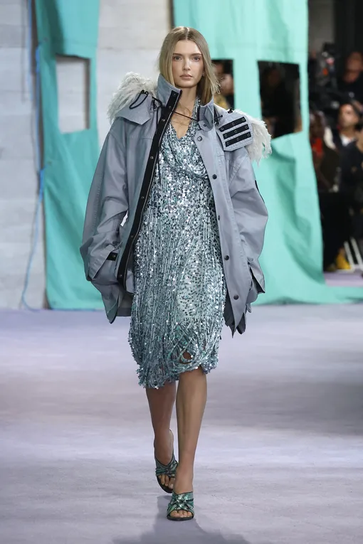 Burberry весна-лето 2025