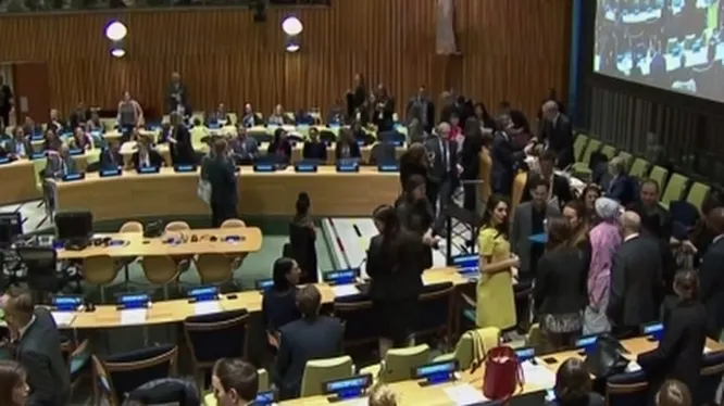 Нажмите и смотрите Нажмите и смотрите