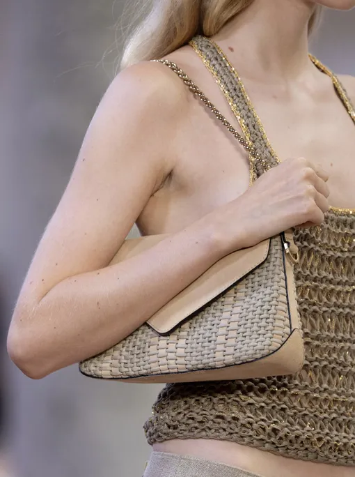Alberta Ferretti весна-лето 2024 Alberta Ferretti весна-лето 2024