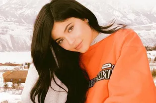 Знай наших: Кайли Дженнер в худи от Гоши Рубчинского