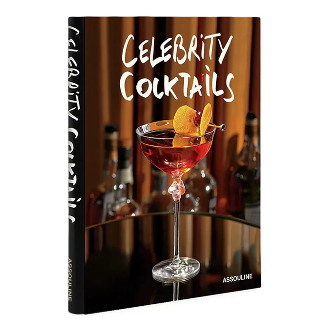 Учимся готовить коктейли, как в самых любимых фильмах: 'Celebrity Cocktails', 3 435 руб.