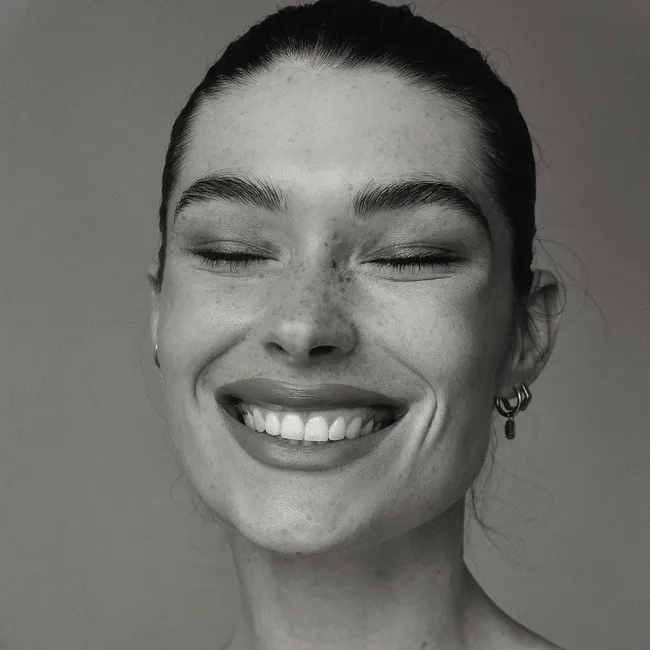 Поможет ли ортодонт предотвратить появление отеков и обвисание кожи на лице?