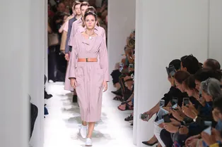 Пригласительный на парижское шоу Hermès Пригласительный на парижское шоу Hermès