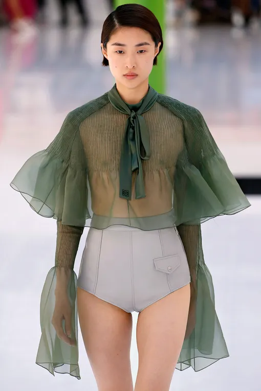 LOEWE весна-лето 2023 LOEWE весна-лето 2023