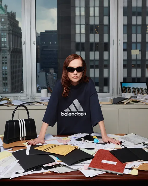 Изабель Юппер в рекламной кампании Balenciaga Изабель Юппер в рекламной кампании Balenciaga