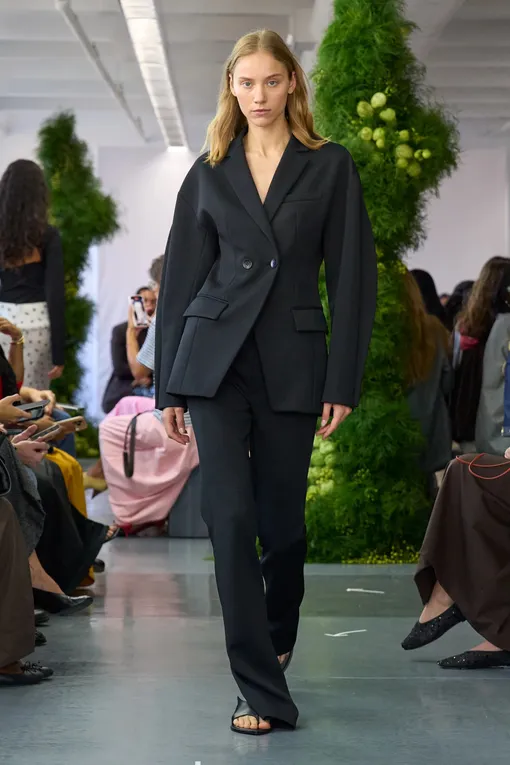 Tibi весна-лето 2026 Tibi весна-лето 2026